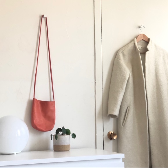 Meet your Posher, Britain - Picture 1 of 1